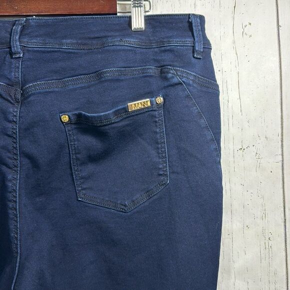 Iman Global Chic Womens Plus 360 Slim Boot Cut Dark Blue Denim Streetwear Jeans - Picture 10 of 16